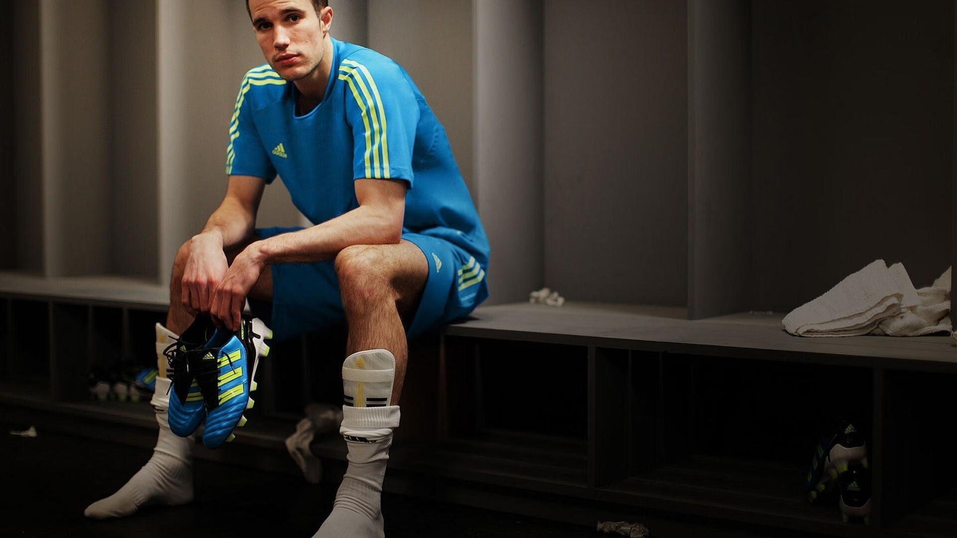 开云体育中国-唯一的错位，当德约的逆转与梅总的横扫，在记忆的网球场上成为永恒
